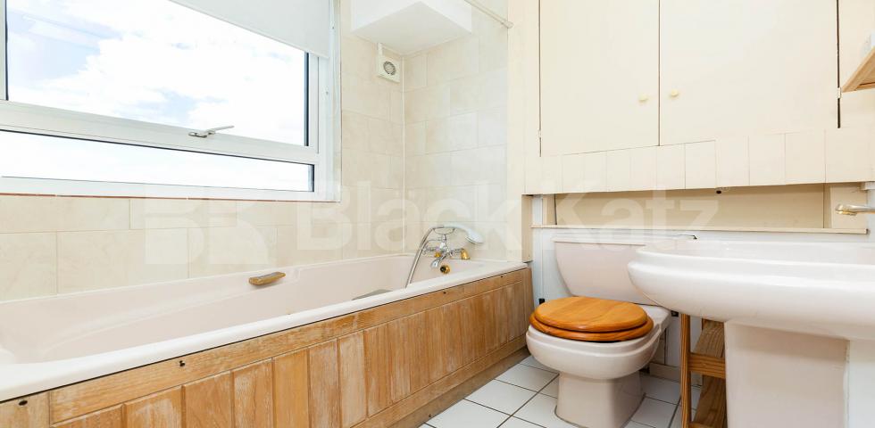 			1 Bedroom, 1 bath, 1 reception Apartment			 Hornsey Lane, CROUCH END / HIGHGATE